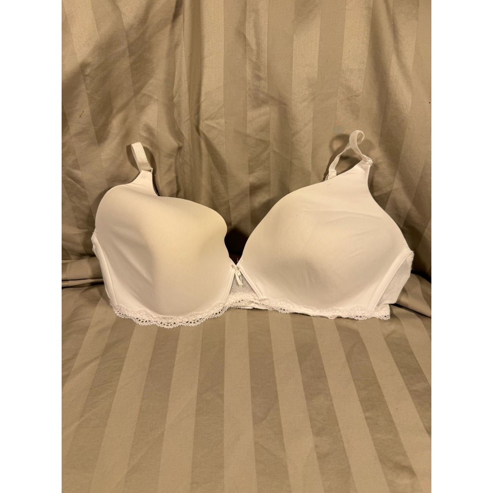 Victorias Secret Angels Wireless Bra White Lace Trim No Wire 38C